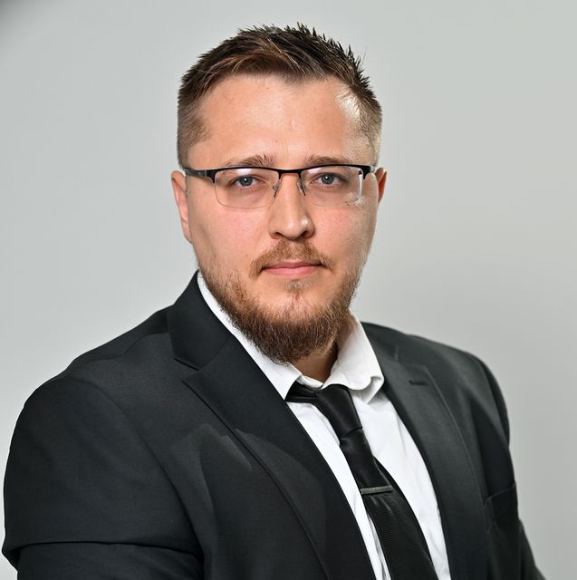 Adv. Vlad Tomshin